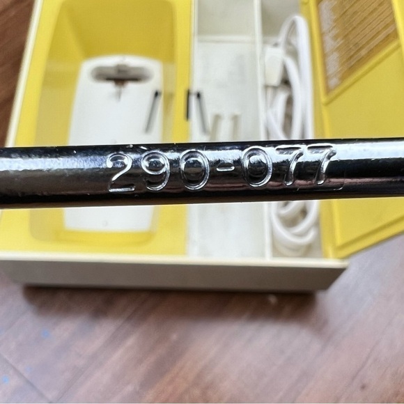 MCM Vintage Sears Roebuck Wall Mount / 2 Blades / Cord NO Mixer Harvest Yellow - Picture 8 of 13